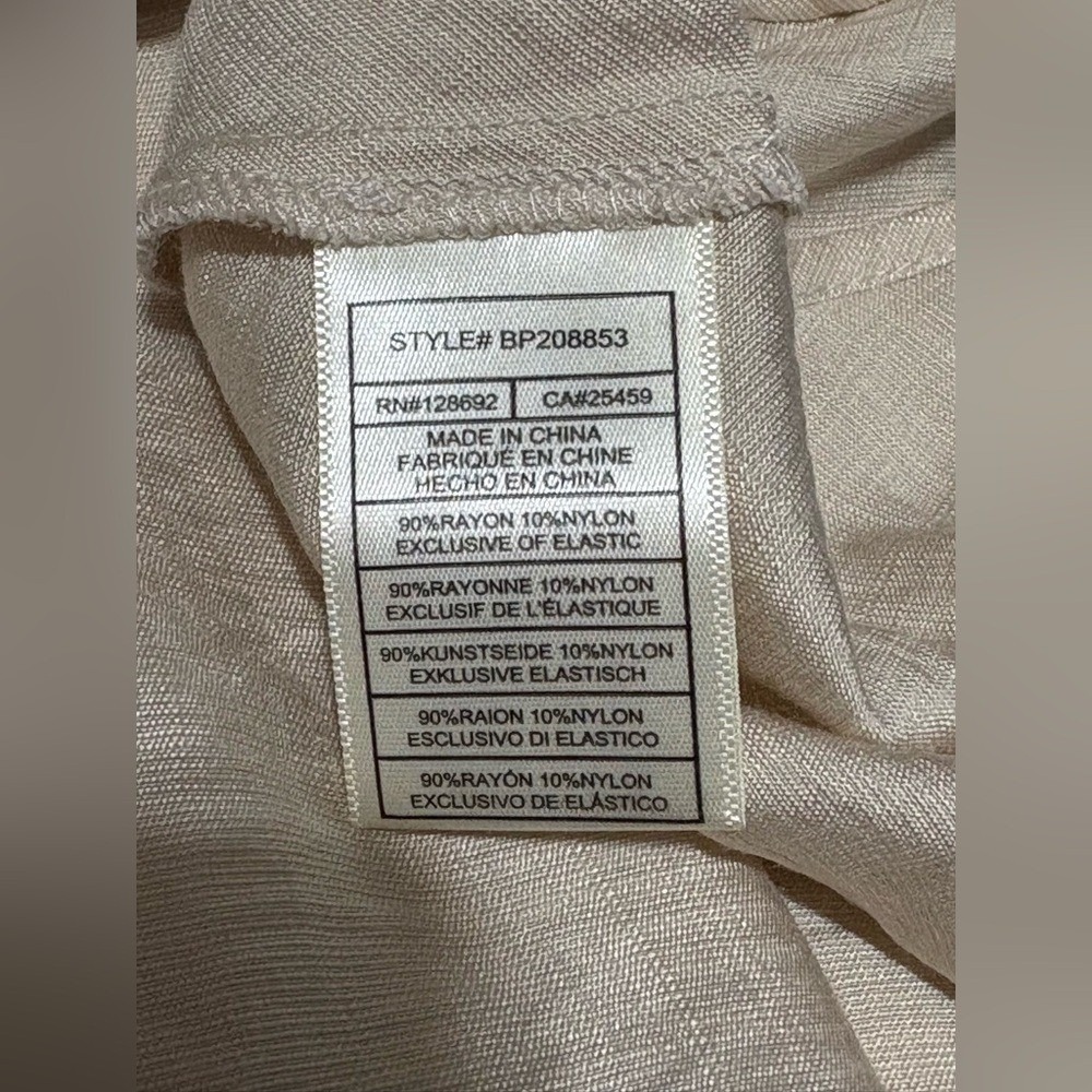 Steve Madden Cream/White Jackie Handkerchief-Hem Midi Dress NWT - Picture 8 of 9